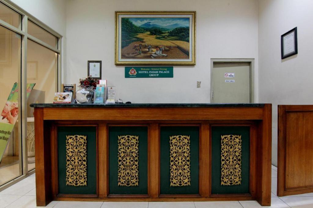 Hotel Grand Rosela Yogyakarta Exterior foto