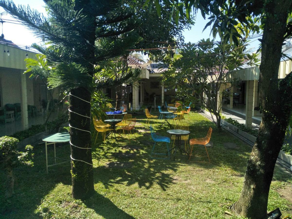 Hotel Grand Rosela Yogyakarta Exterior foto