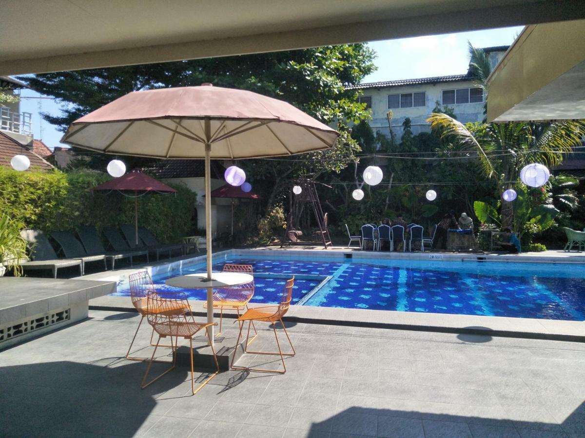 Hotel Grand Rosela Yogyakarta Exterior foto