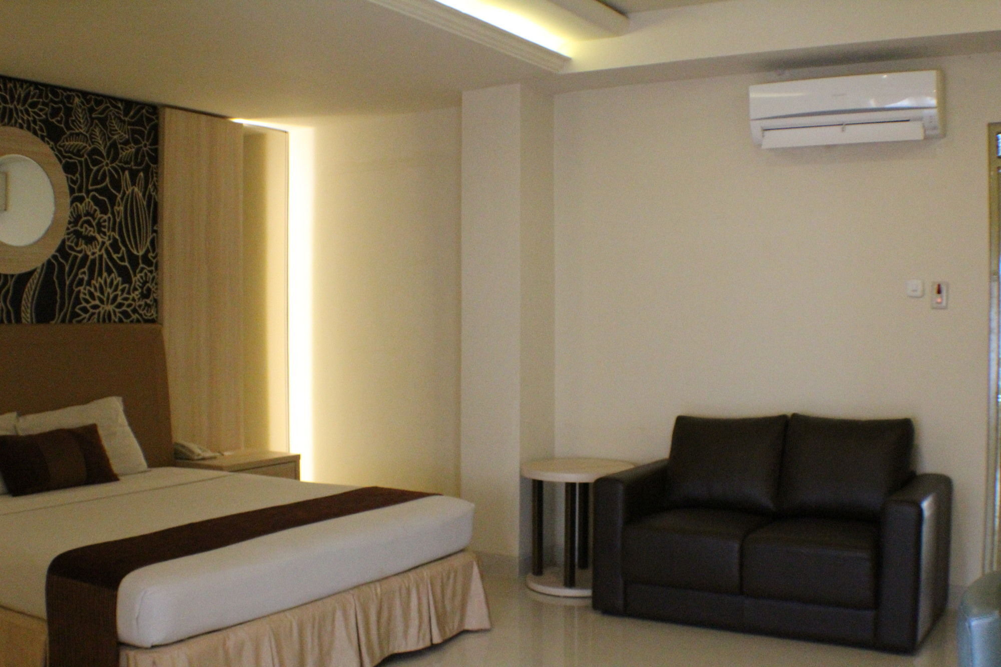 Hotel Grand Rosela Yogyakarta Exterior foto
